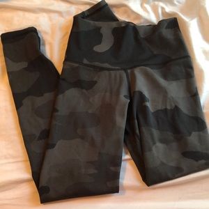Aerie camo leggings